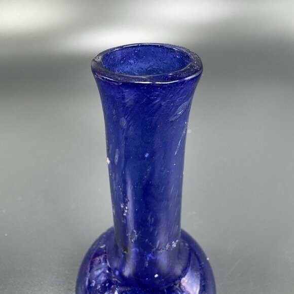 Vintage Egyptian Glass Cobalt Blue Mini Bud Vase Hand Blown With Air Bubbles VTG - Picture 9 of 11
